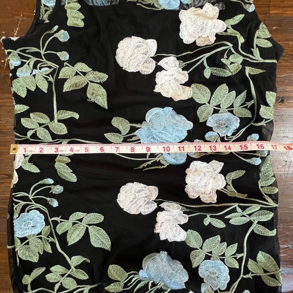 Calvin Klein Dress embroidered elevated by peekaboo illusion mesh size 10 - Picture 11 of 12